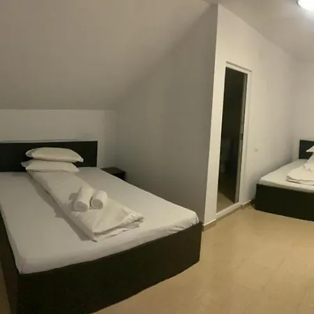 Robiall Vendégház Topraisar